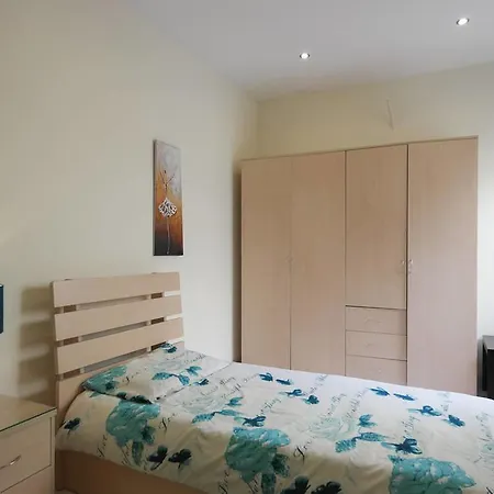 Oak Terrace